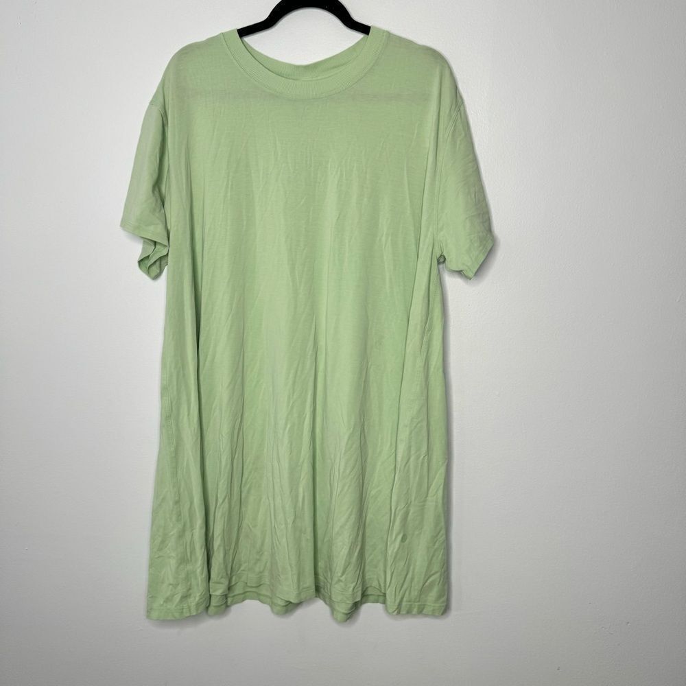 Lululemon green dress